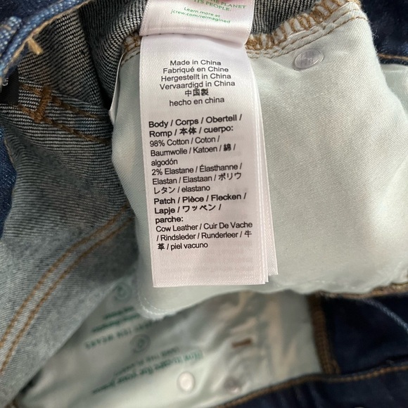 J. Crew 90’s High Rise Classic Straight Fit Jean in Rinse Wash - Picture 12 of 12